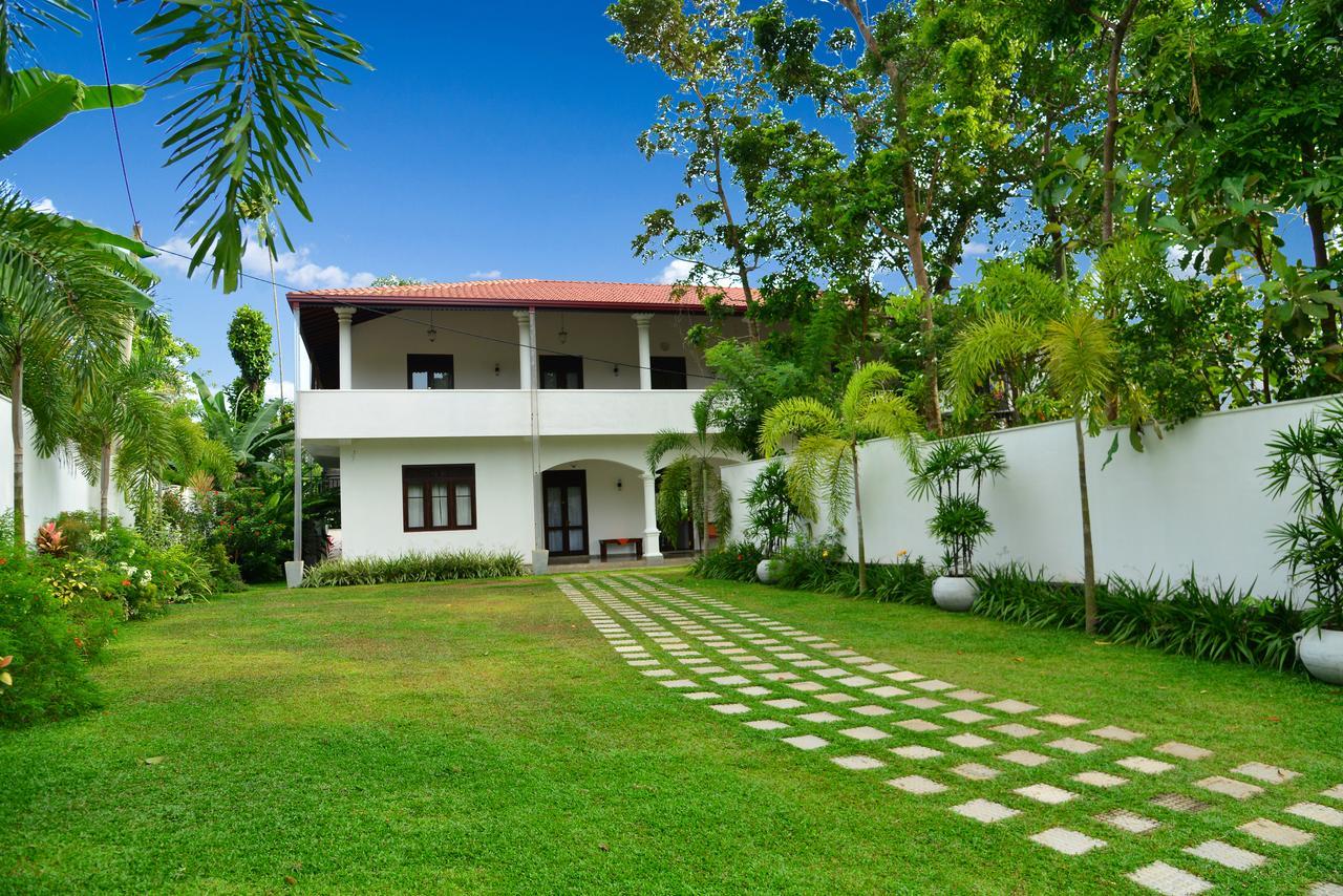 Boutique Villa Shanthi Хикадува Екстериор снимка